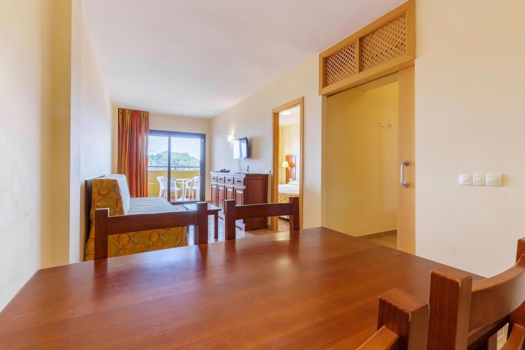 Apartamentos Best Alcazar Ла-Еррадура Екстер'єр фото