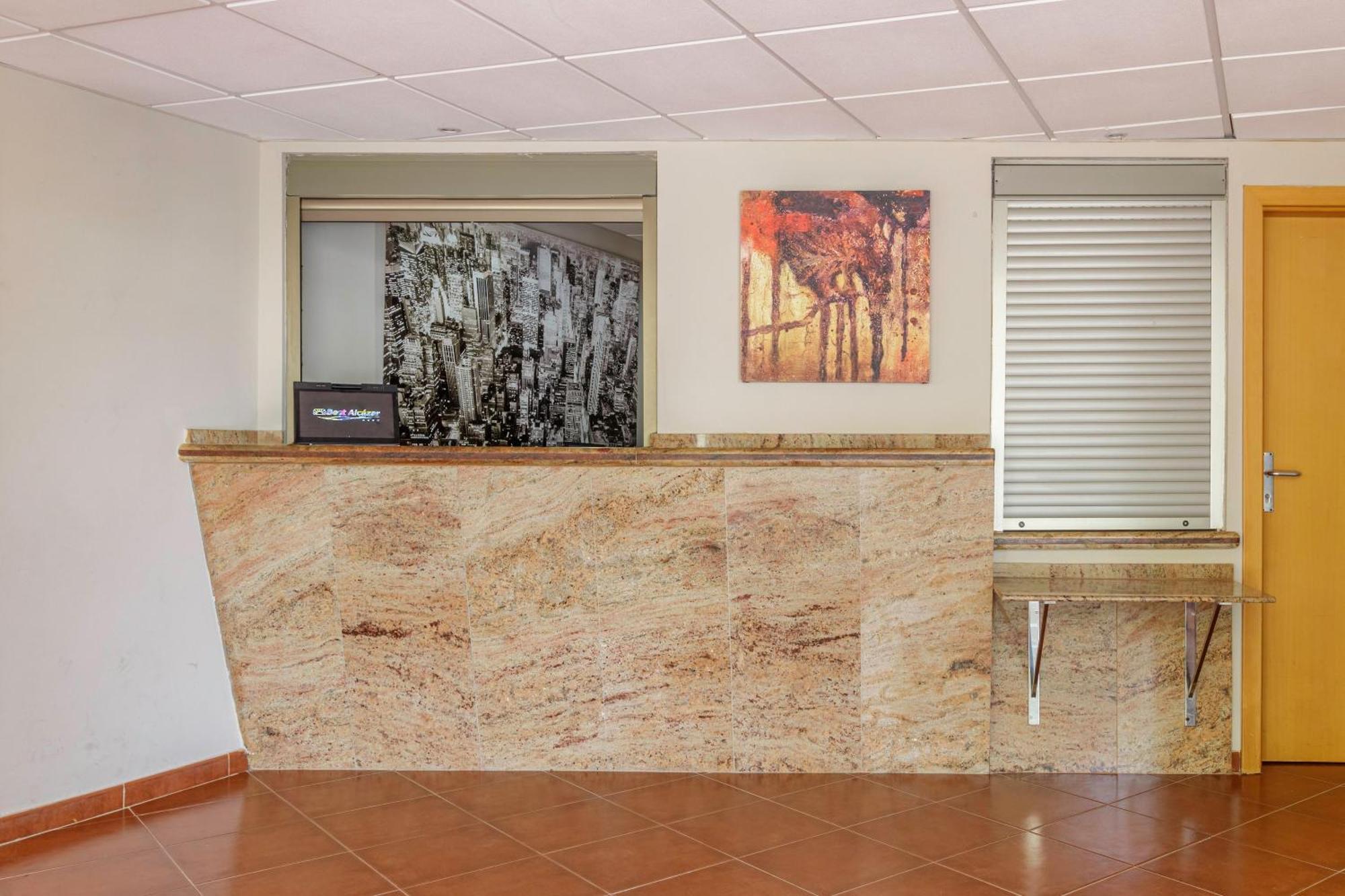 Apartamentos Best Alcazar Ла-Еррадура Екстер'єр фото