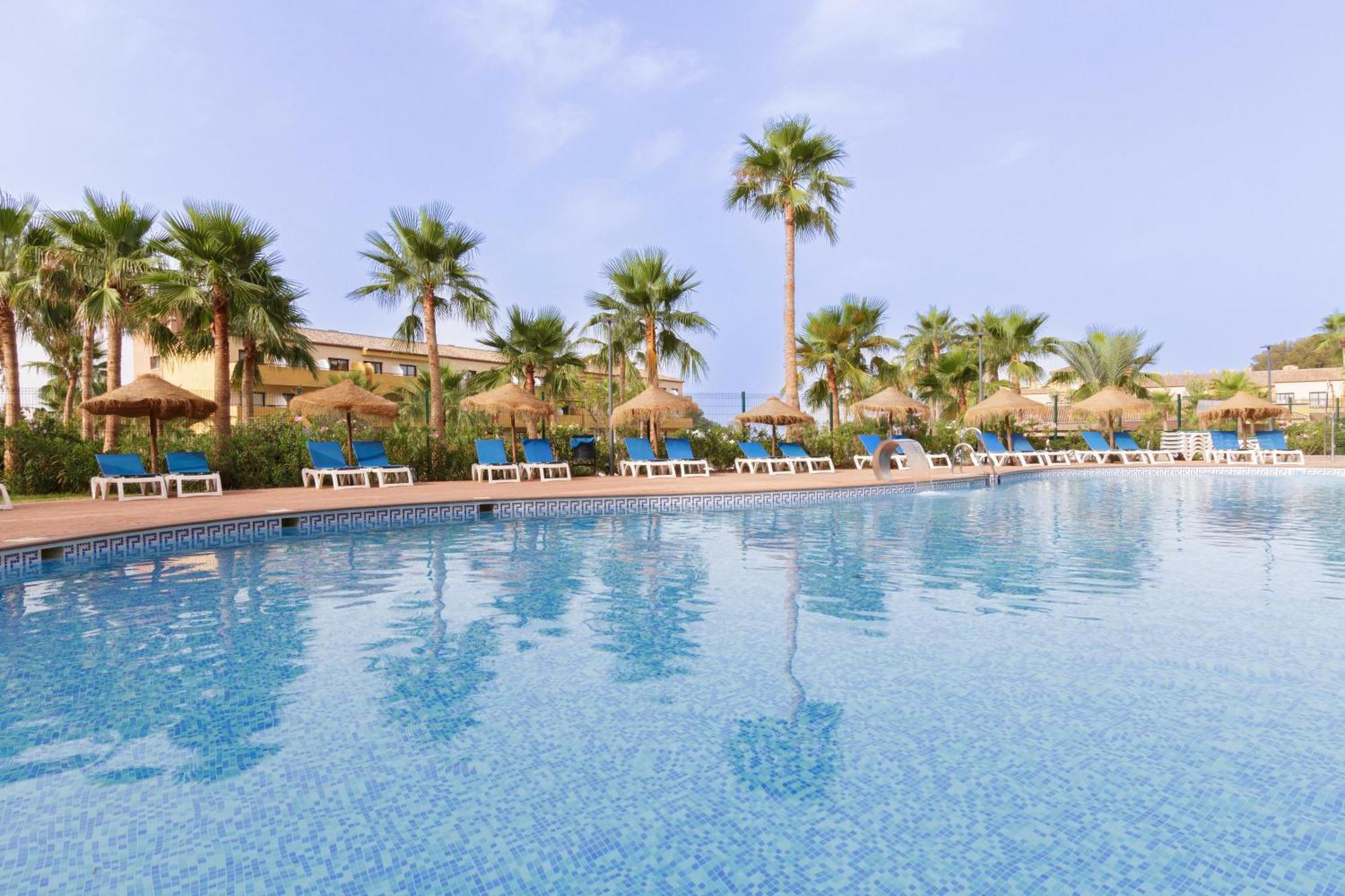 Apartamentos Best Alcazar Ла-Еррадура Екстер'єр фото