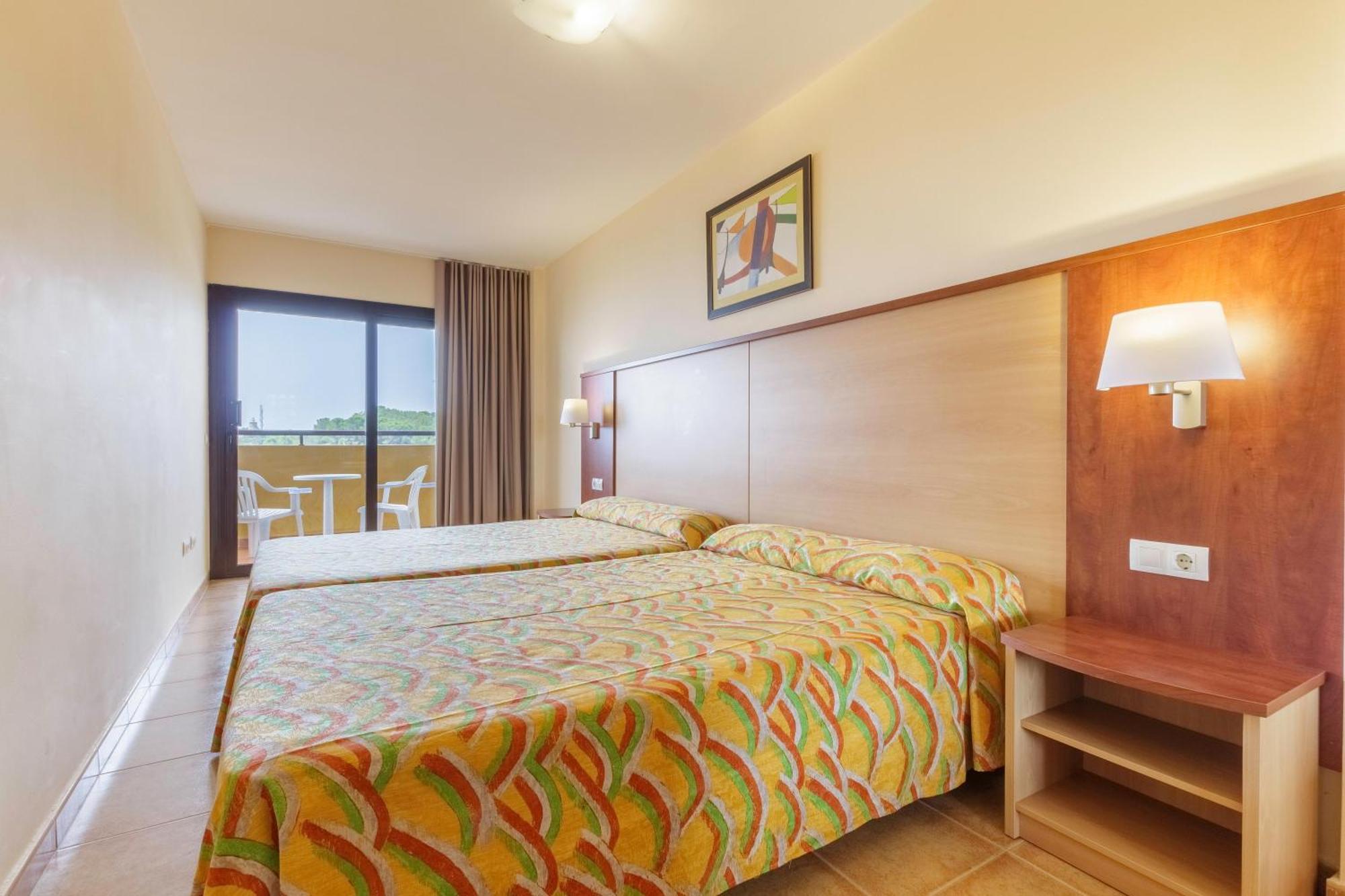 Apartamentos Best Alcazar Ла-Еррадура Екстер'єр фото